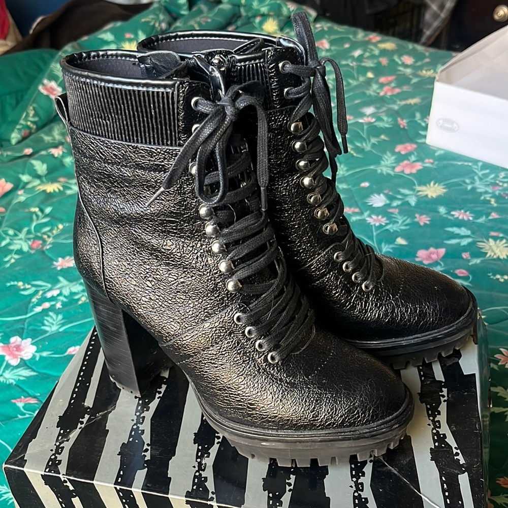vince Camuto Heel boots